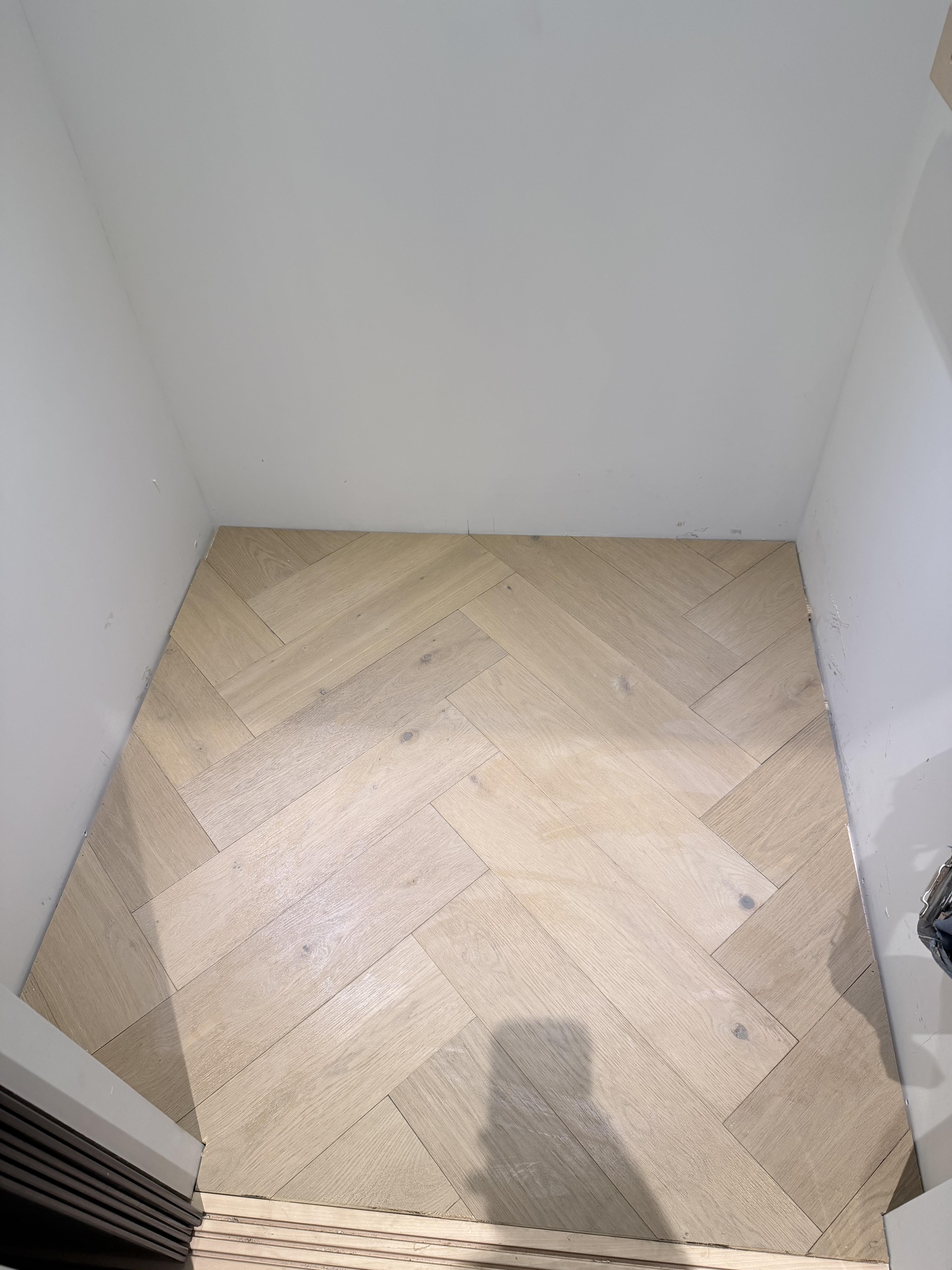 Elevator floor