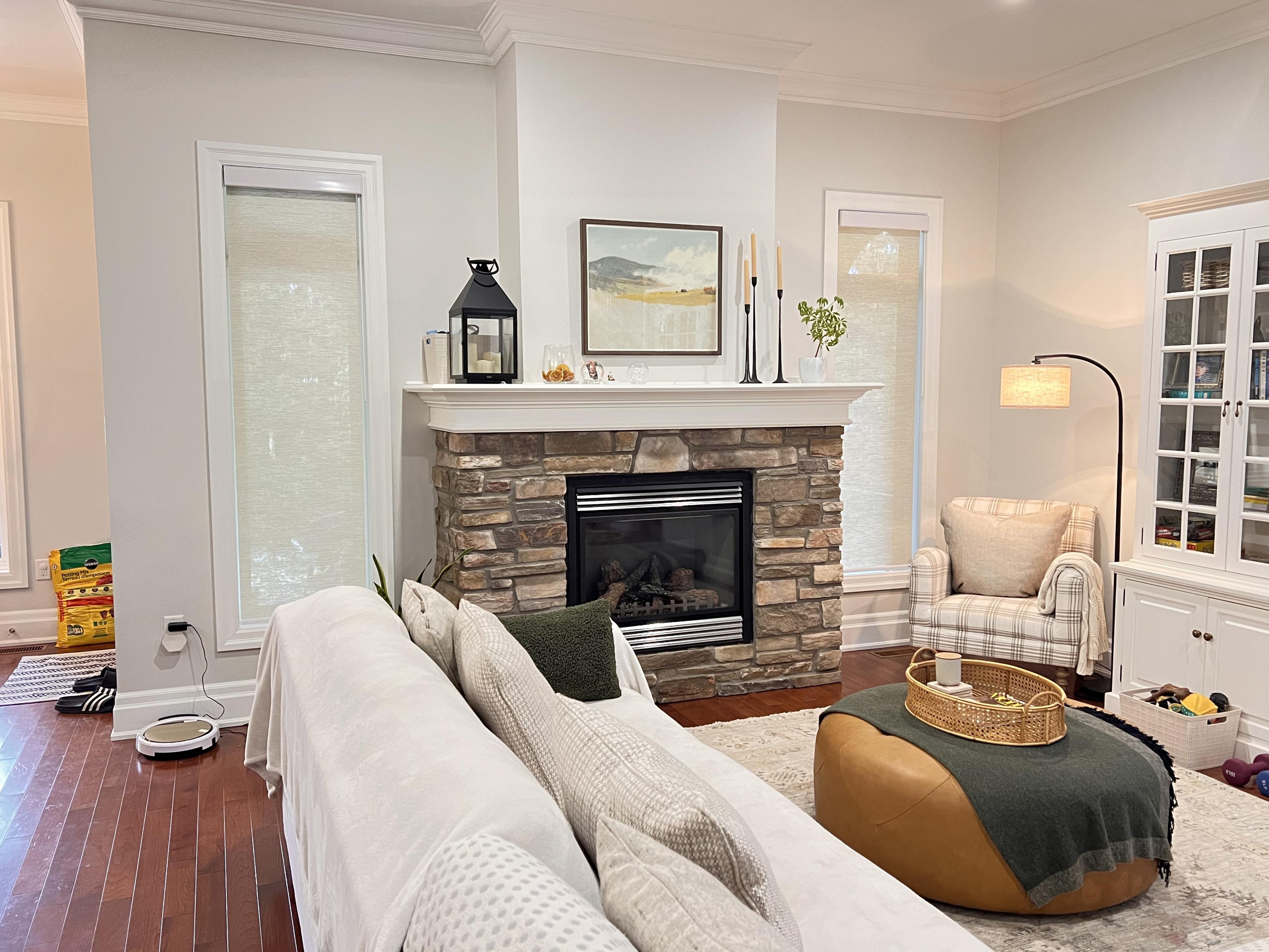 Barrie residential, LF shades