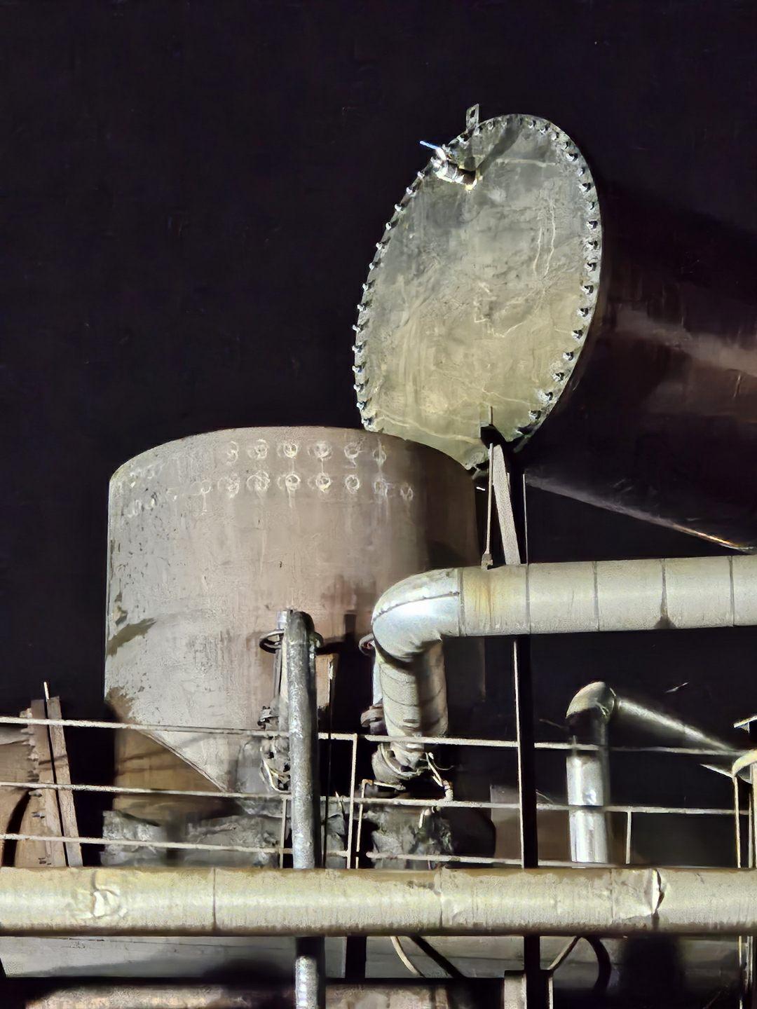 Blind flange and Fry pan
