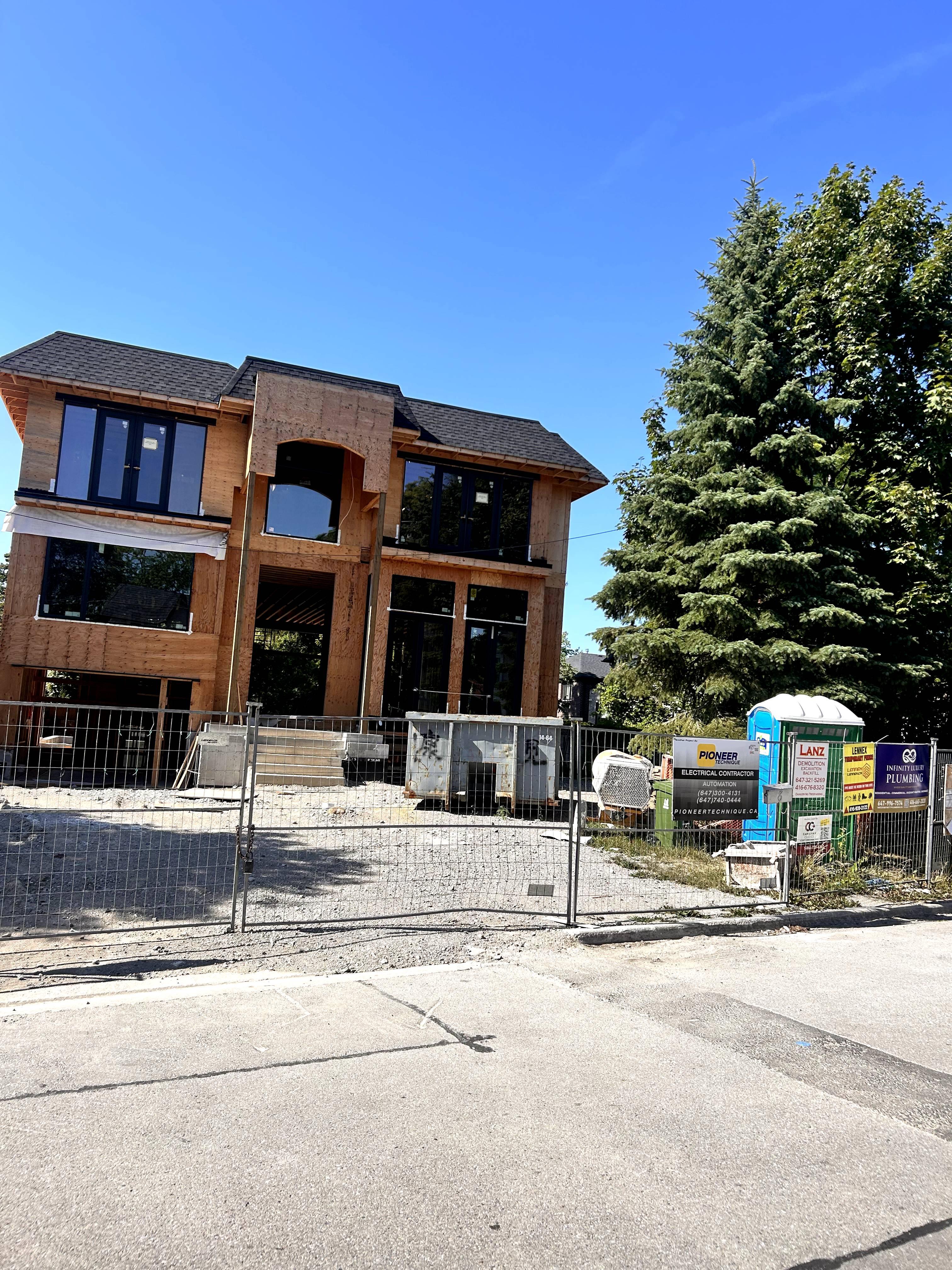 8 Urbandale Ave, North York