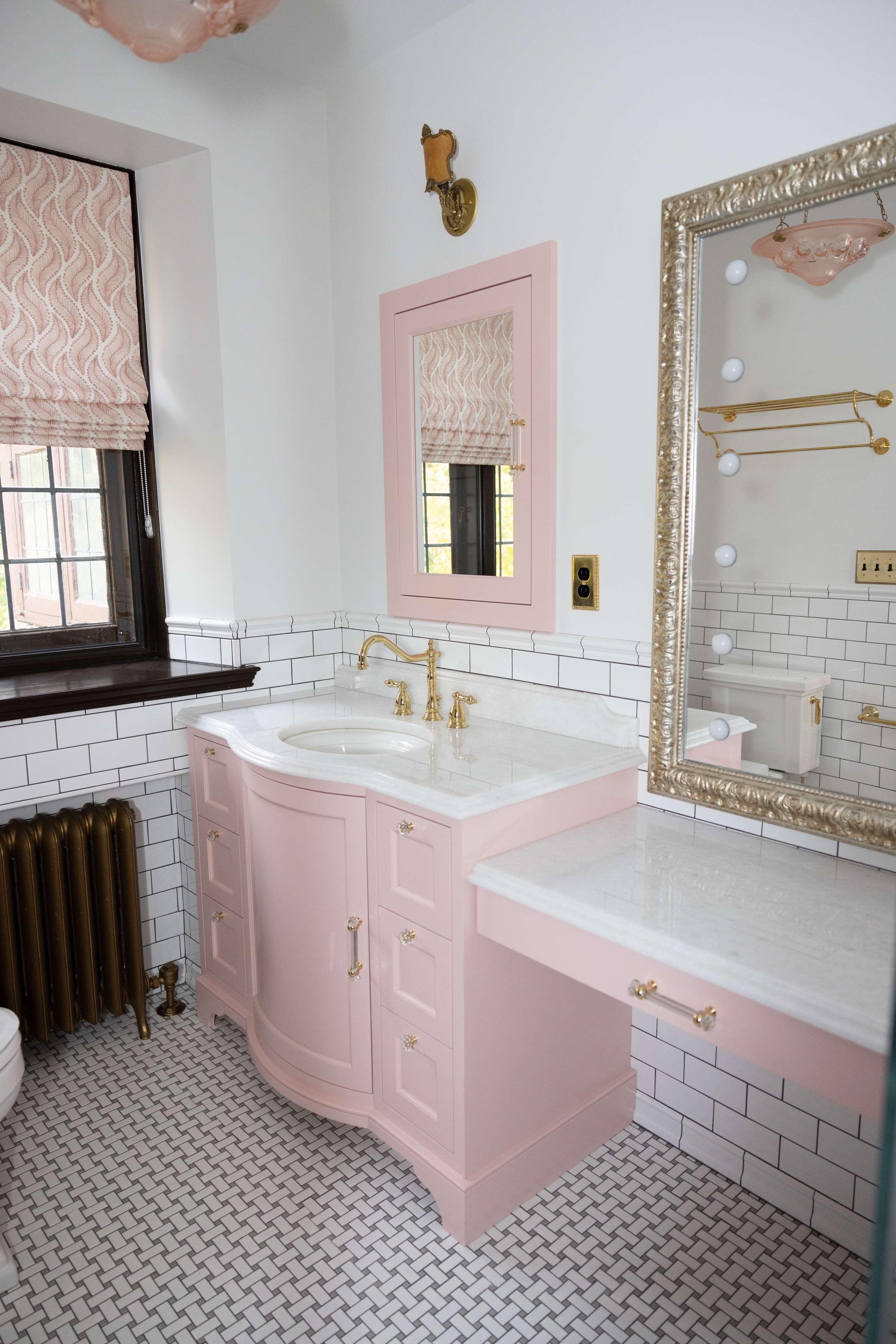 Tudor Revival Bath