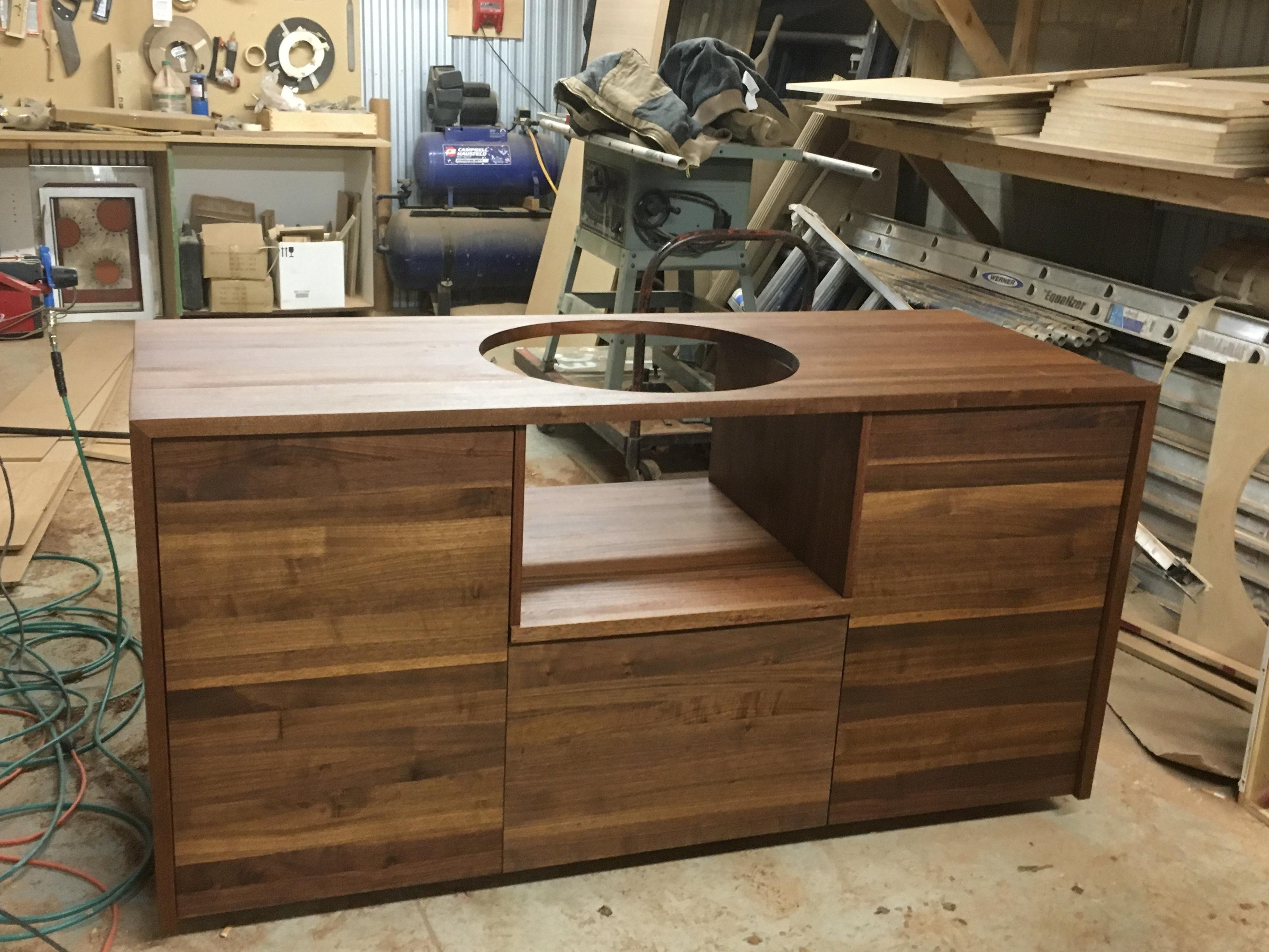 Kamodo bbq stand